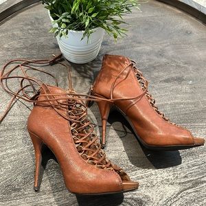 Steve Madden heels size 7